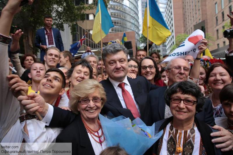 Порошенко: хребет Европы не сломать экономическими потерями Порошенко: хребет Европы не сломать экономическими потерями