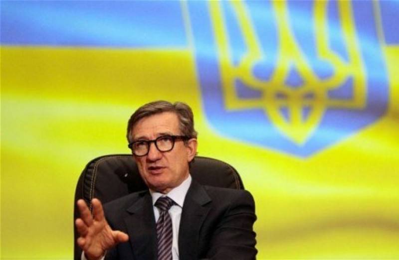 Тарута: Украина забыла о Донбассе, а военные занимаются только грабежом