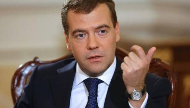 Медведев: Украине пора расплачиваться по долгам Медведев: Украине пора расплачиваться по долгам