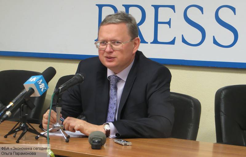 Михаил Делягин: России нужна политика развития Михаил Делягин: России нужна политика развития