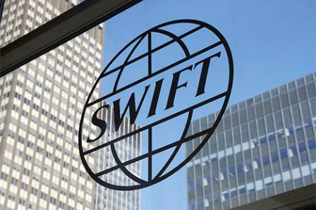Российские банкиры не верят в отключение от SWIFT, но уже запустили аналог системы Российские банкиры не верят в отключение от SWIFT, но уже запустили аналог системы