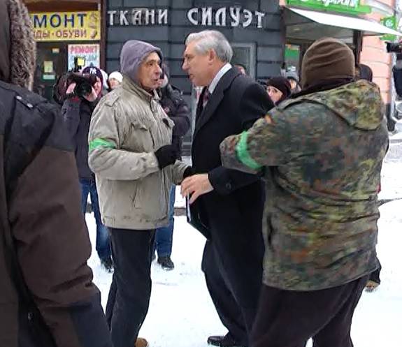 Развод по-харьковски: «патриоты» устроили зоопарк под горсоветом