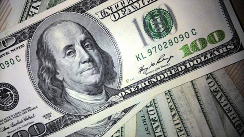 Аналитики «Ренессанс Капитала» подсчитали, когда доллар будет стоить 87 рублей