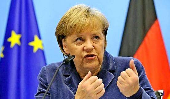 Меркель назвала антисемитизм гражданским долгом Германии