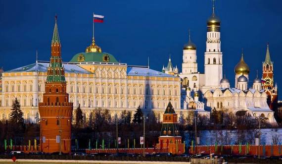 Кремль не будет реагировать на отказ Обамы посетить парад Победы