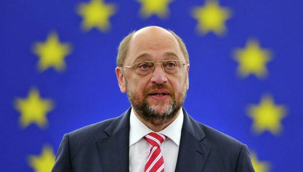 Шульц обвинил Меркель в спекуляции на тему Греции и еврозоны