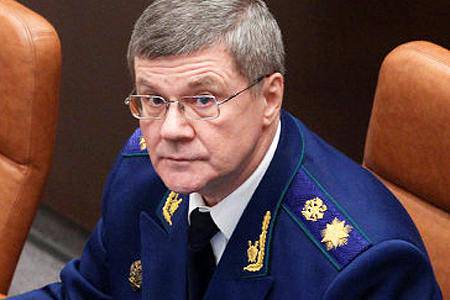 Чайка готов рассмотреть запрос о выдаче Януковича