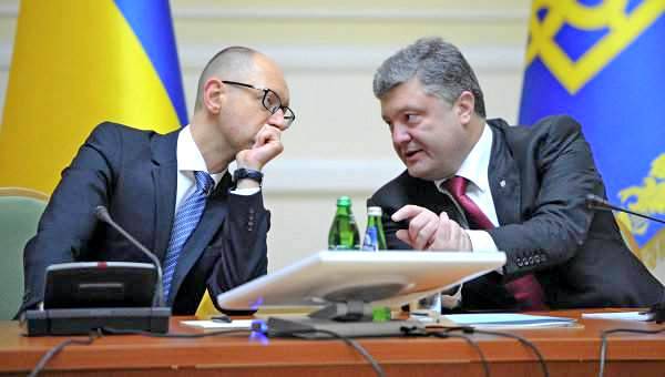 Рейтинги Порошенко и Яценюка будут только снижаться