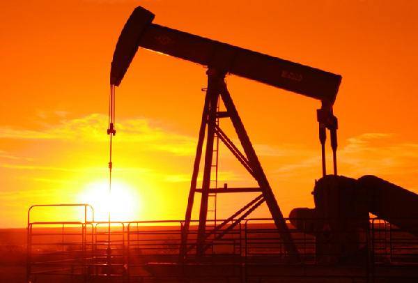 Итог экономической войны: США садятся на «нефтяную иглу»