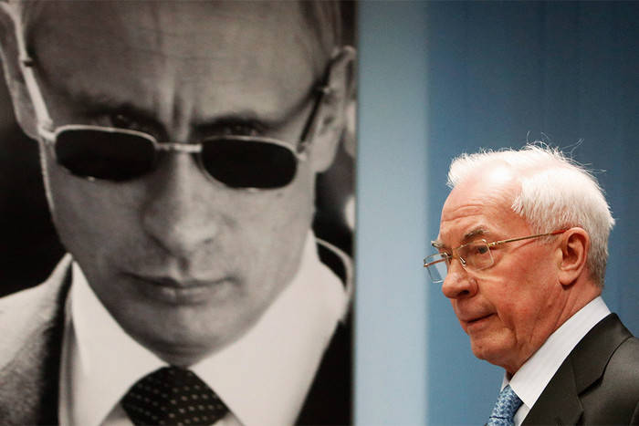Кремлевское либретто, или зачем Путин выпустил Азарова в люди? Кремлевское либретто, или зачем Путин выпустил Азарова в люди?