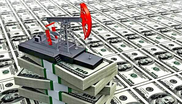 Цена на нефть поднялась выше $57 и продолжает расти