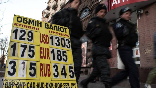Экономика Украины рушится, но Запад это не волнует Экономика Украины рушится, но Запад это не волнует