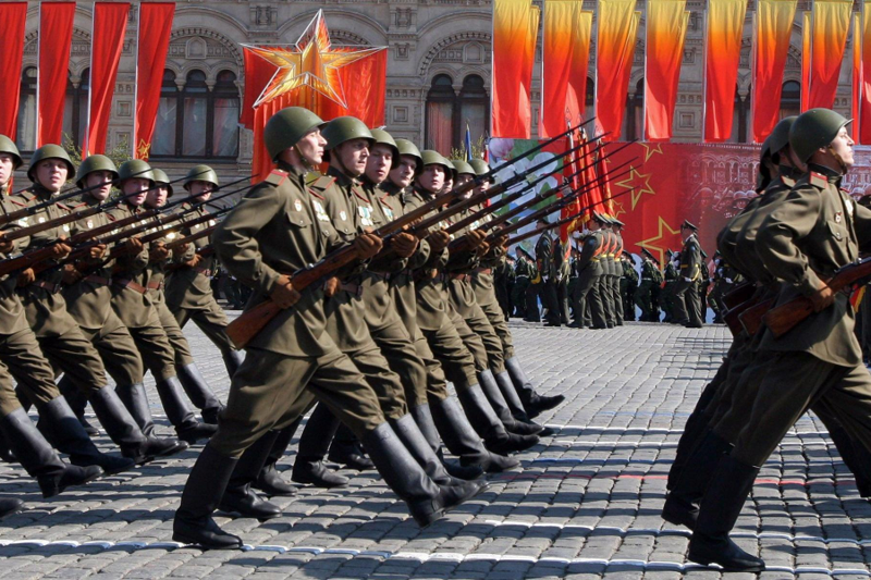 Парад в Москве пройдет без главных союзников и главного противника