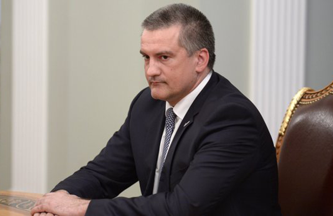 Глава Крыма Сергей Аксенов сократил себе зарплату в половину