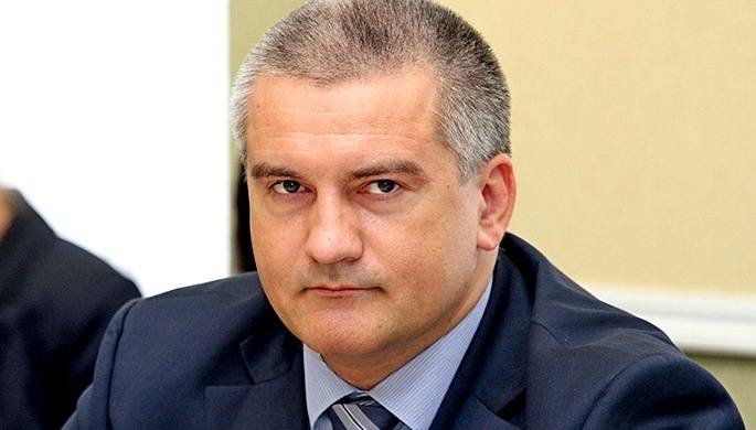Аксенов назвал число отказавшихся от российского гражданства крымских татар Аксенов назвал число отказавшихся от российского гражданства крымских татар