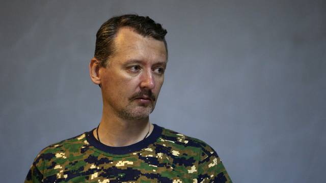 Spiegel: Стрелков считает сепаратистами не ополченцев, а Киев
