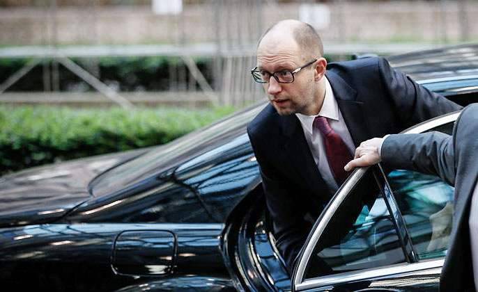 Члены украинского правительства готовят запасные аэродромы Члены украинского правительства готовят запасные аэродромы