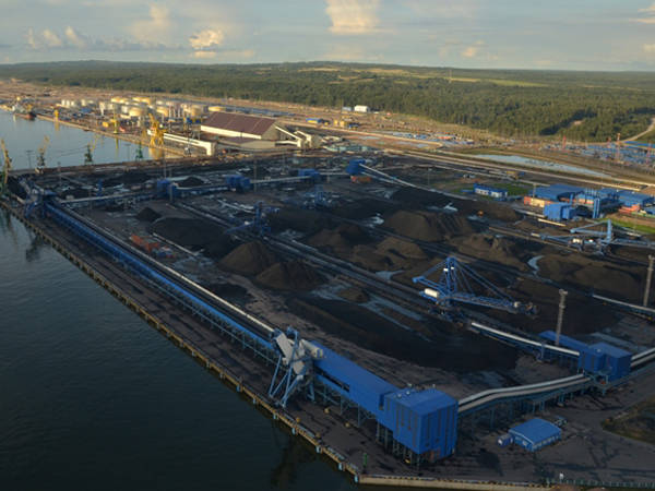 Назад в Арктику, нефтяной порт — Усть-Луга, Латвия держится за транзит: порты Северо-Запада за неделю