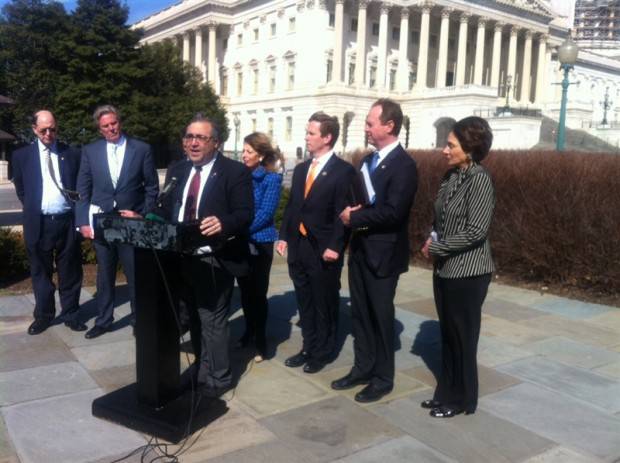 Более 40 членов Конгресса США представили резолюцию по Геноциду армян