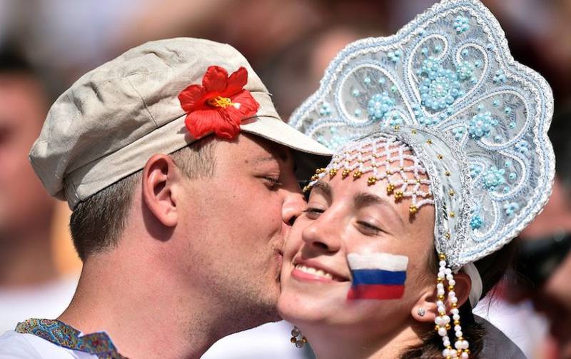 Slate.fr: Россияне счастливы, несмотря на кризис?