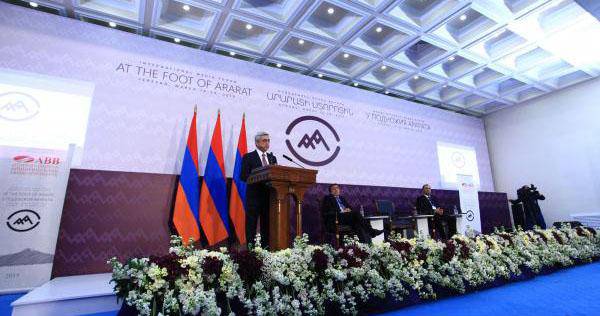 "У подножия Арарата": Президент Армении два часа разъяснял позиции официального Еревана