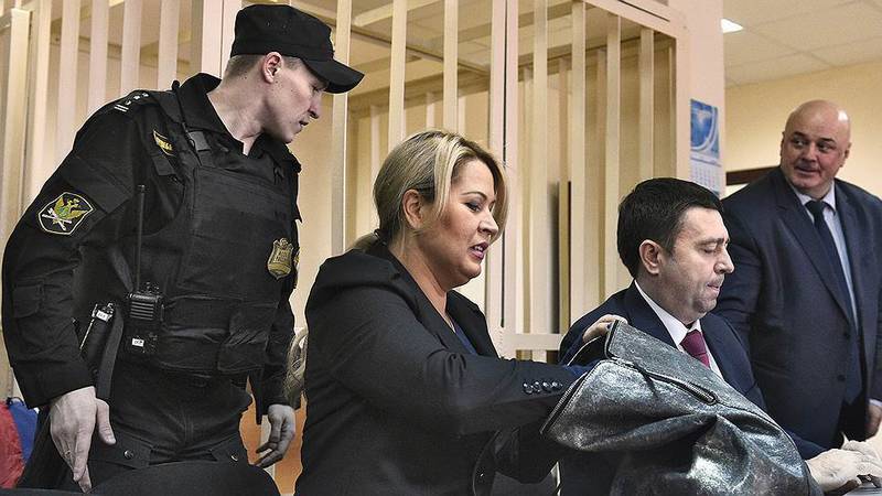 Суд может прекратить уголовное преследование Васильевой
