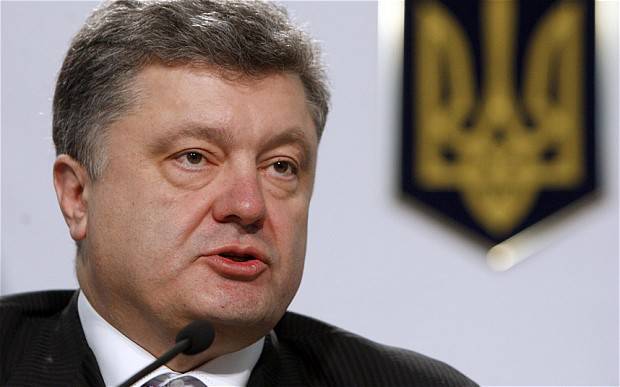 Порошенко призвал ввести против России новые санкции,  МИД РФ выступил против