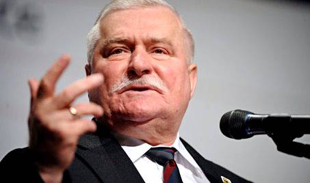 Лех Валенса пообещал России распад и население в 20 млн человек Лех Валенса пообещал России распад и население в 20 млн человек