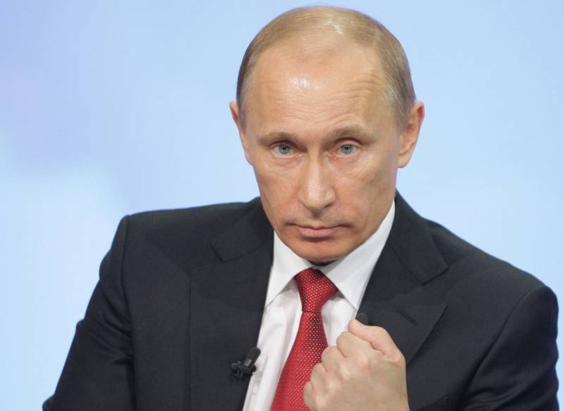 Путин выступил за мир, готовясь к обороне?