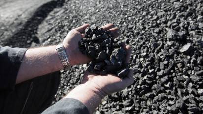 На Украине снова грохочут каски На Украине снова грохочут каски