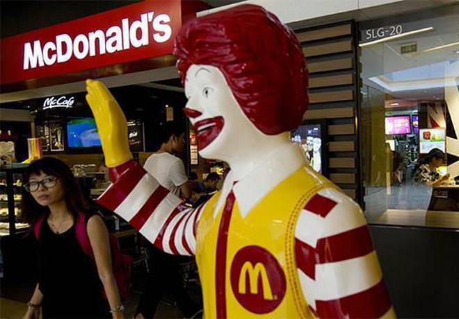McDonald's закрывает 700 больших забегаловок в США