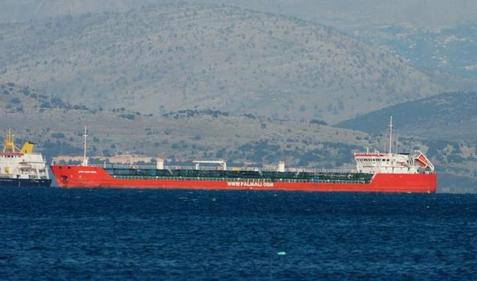 Украина задержала российский танкер за заход в Крым