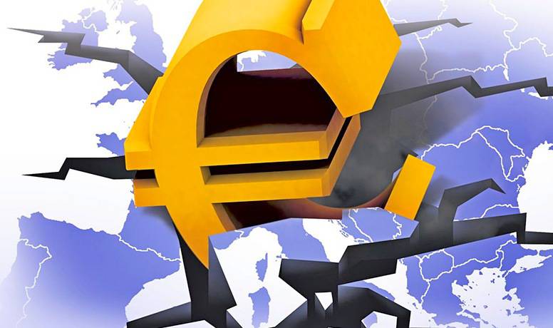 Центробанки срочно избавляются от евро