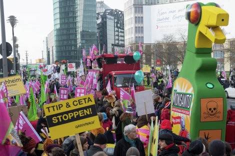 Европа протестует: Люди и планета — не товар!