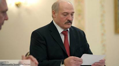 Лукашенко с перепугу решил рискнуть совдеповским раем Лукашенко с перепугу решил рискнуть совдеповским раем