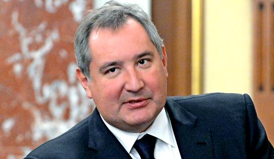 Рогозин назвал Турчинова дебилом Рогозин назвал Турчинова дебилом