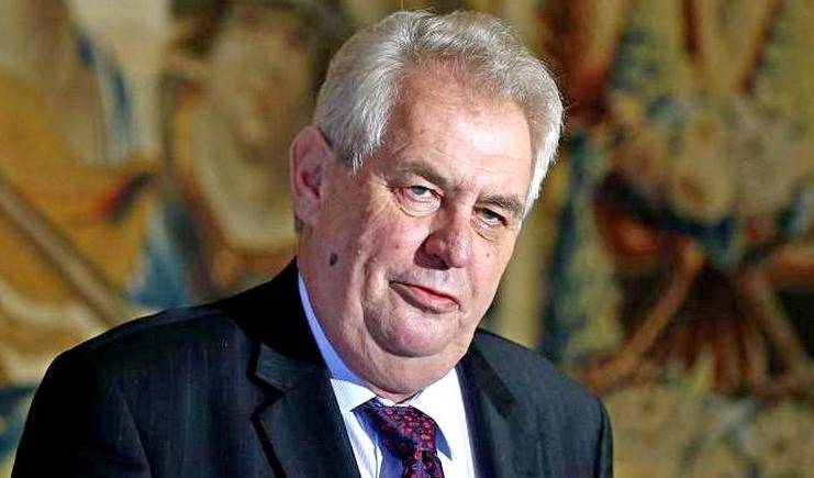 Милош Земан отказался присутствовать на Параде Победы 9 мая Милош Земан отказался присутствовать на Параде Победы 9 мая