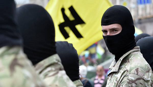 Новости Украины: "Правый сектор" посадил в яму свидетелей своих преступлений