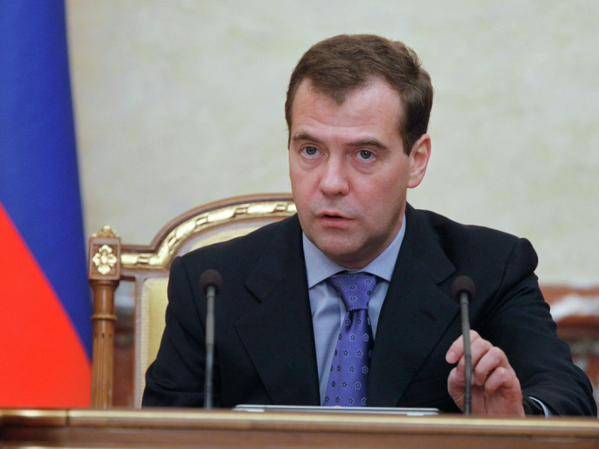 Медведев охарактеризовал назначение Саакашвили как «шапито-шоу»
