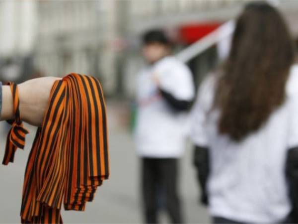В Грузии задержаны люди за препятствие ношению георгиевской ленточки