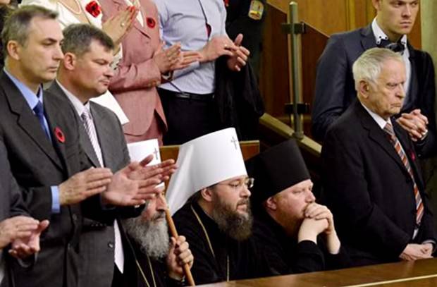 Отказ чествовать бойцов АТО обернется для православия на Украине новым витком гонений