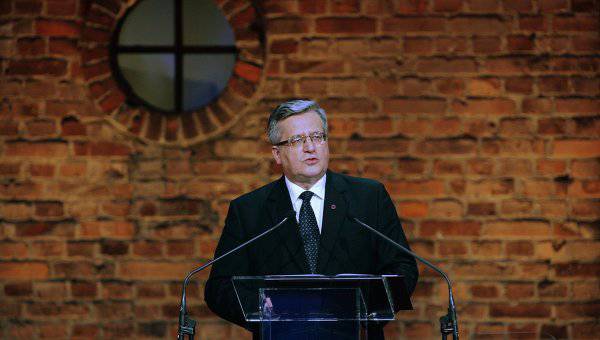 Президент Польши подписал законопроект о проведении референдума Президент Польши подписал законопроект о проведении референдума
