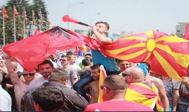 Македония изнутри. Страна на весах кризиса