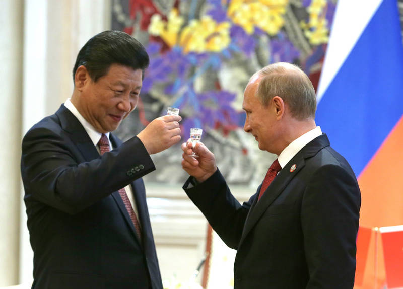 Российско-китайские отношения: проверка делом