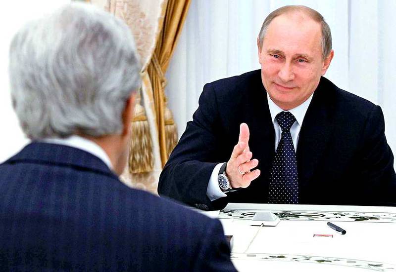 Керри дожидается Путина: что ему надо?