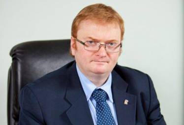 Виталий Милонов предложил ввести должность защитника по правам верующих