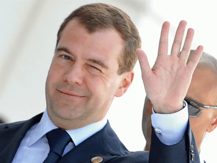 Медведев выразил готовность к работе с новым премьером Финляндии