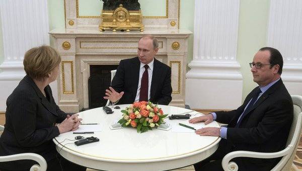 Путин, Меркель и Олланд обсудили реализацию минских договоренностей