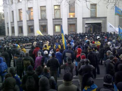 Митинг на Украине: путь финансового майдана