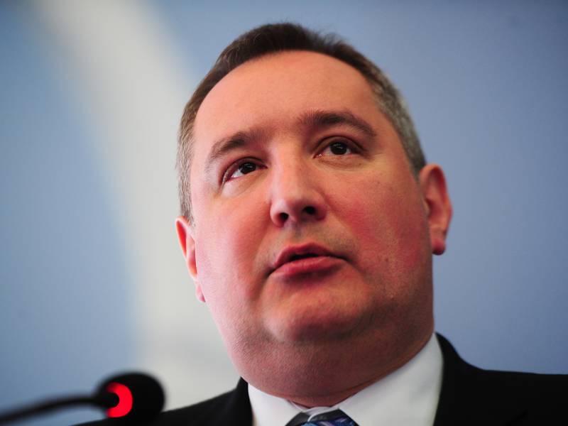 Рогозин назвал Саакашвили ненормальным